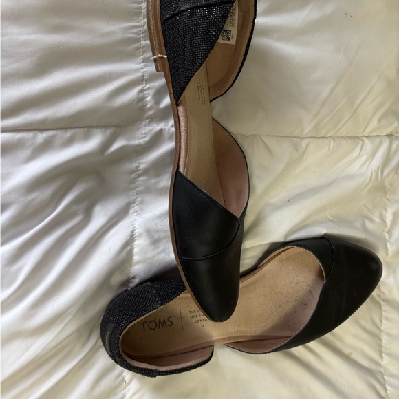Toms Women's Black D'Orsay Flats - Picture 1 of 4
